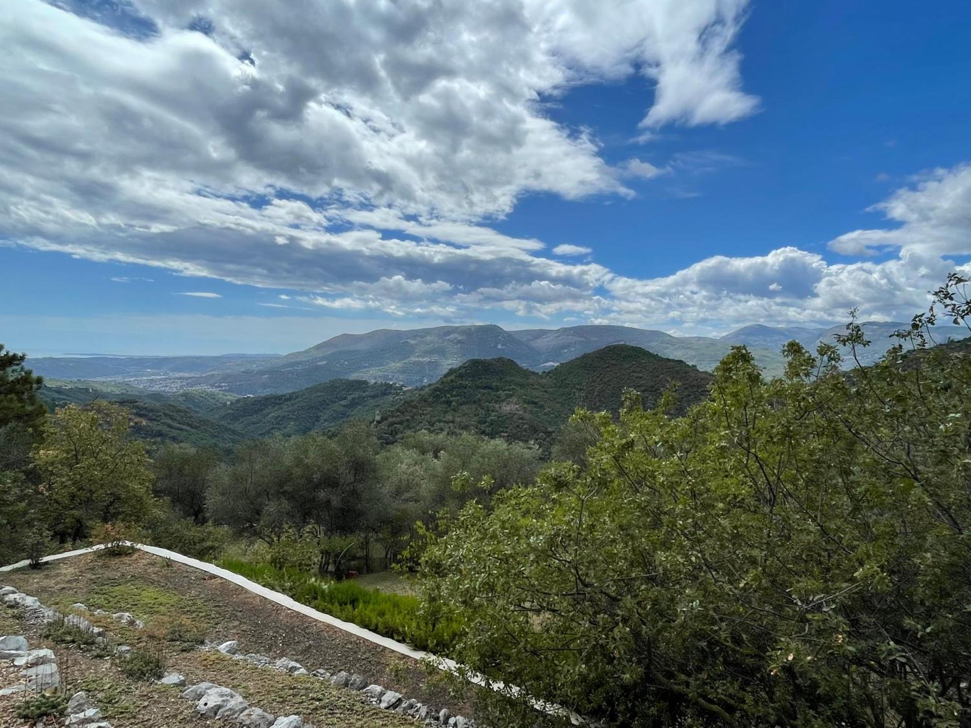 Levens Rez De Jardin, Entre Mer Et Montagne מראה חיצוני תמונה