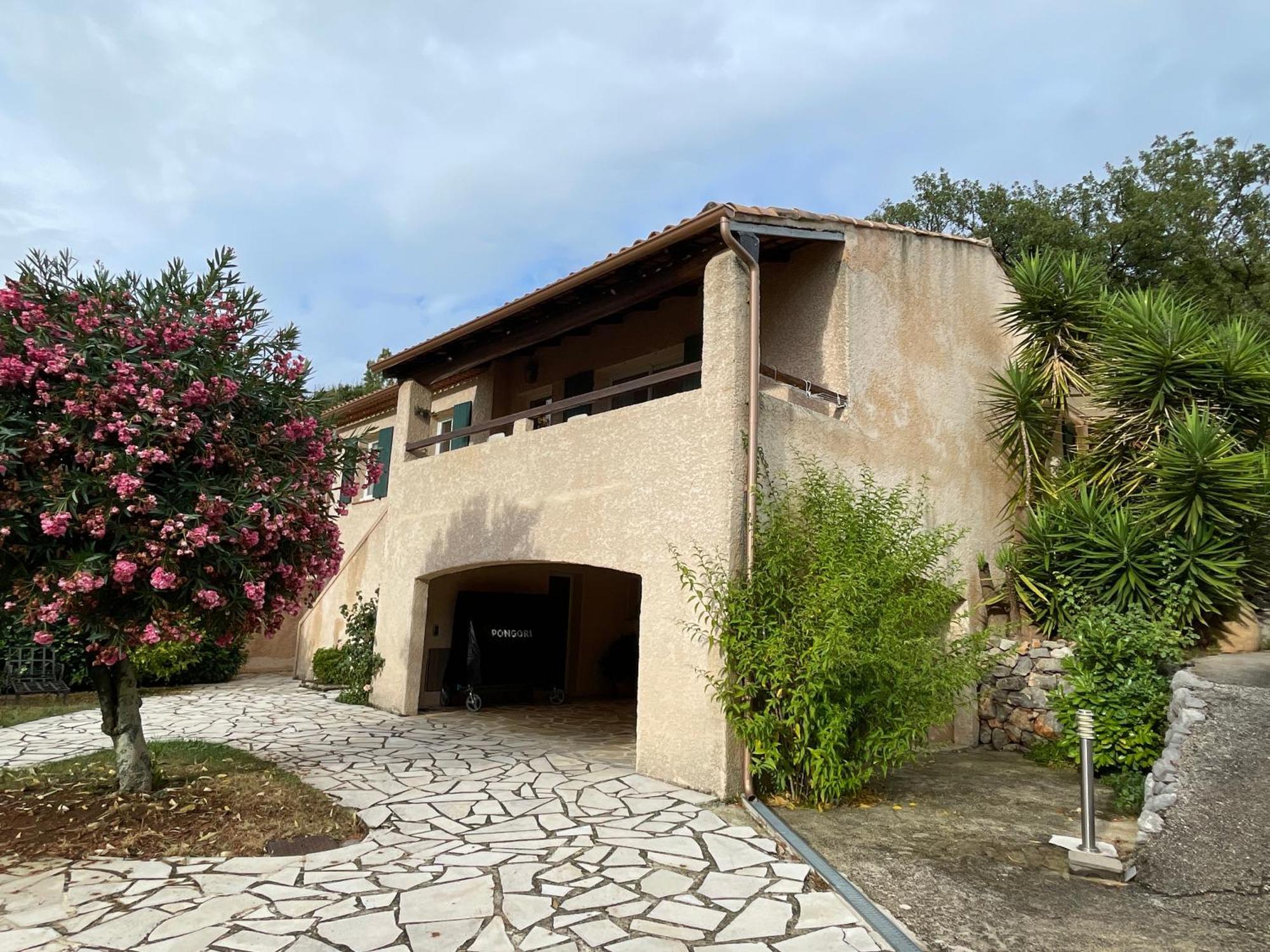 Levens Rez De Jardin, Entre Mer Et Montagne מראה חיצוני תמונה